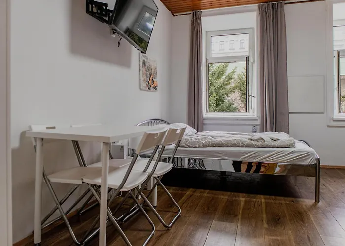 Bright 1br Steps From The Danube アパート *